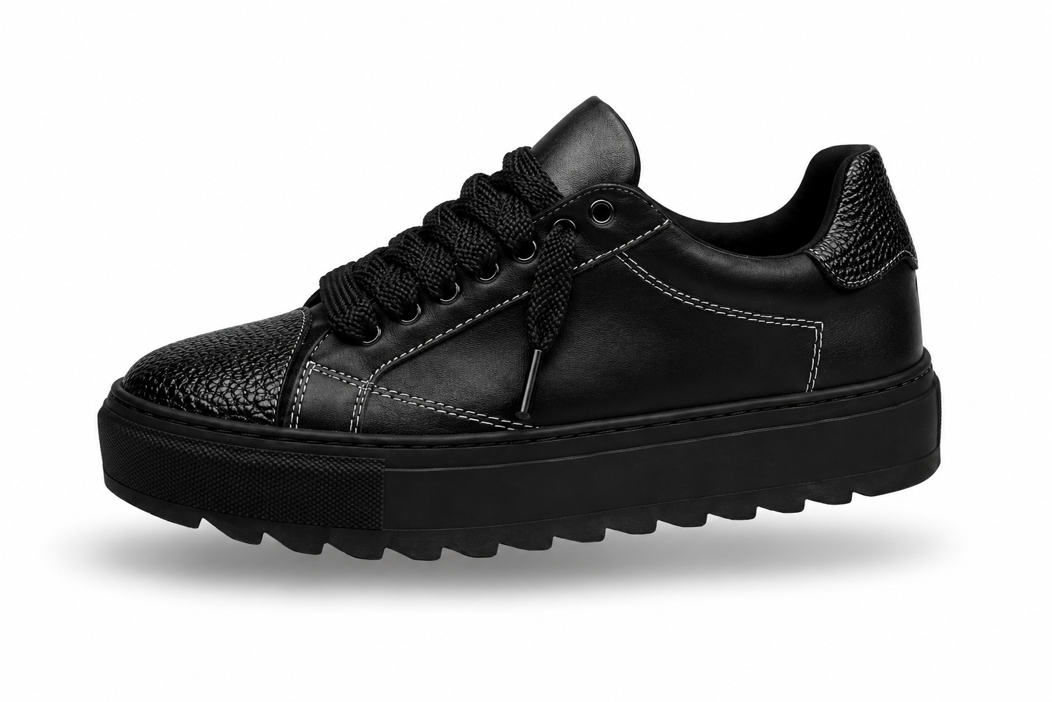 BLANK LOW – TOTAL BLACK LEATHER