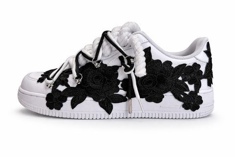 NIKE AIR FORCE 1 WHITE "BLACK FLOWERS"