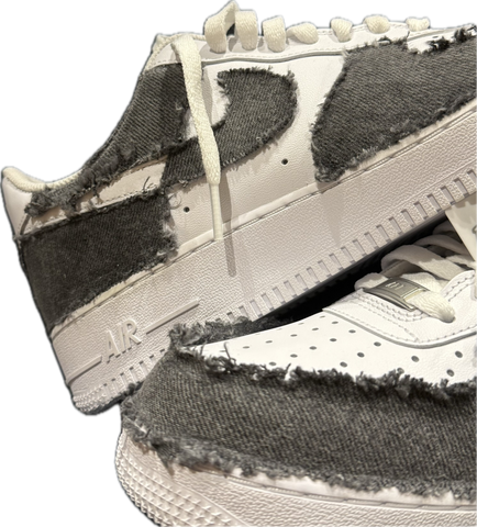 NIKE AIR FORCE 1 ‘BLACK DENIM’