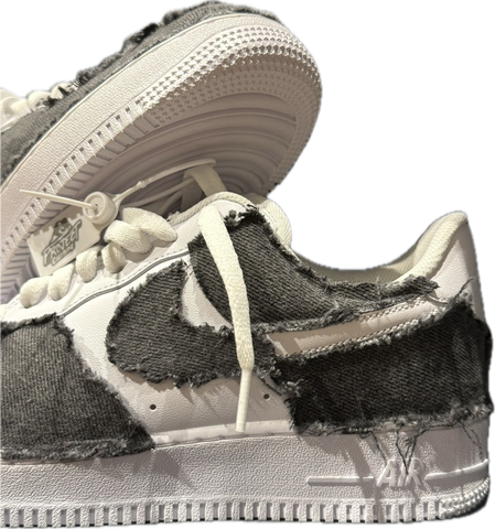 NIKE AIR FORCE 1 ‘BLACK DENIM’