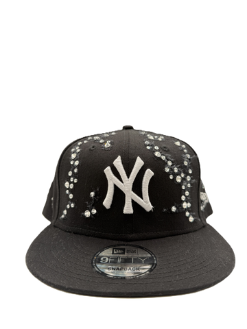 New Era 9FIFTY Custom – Black Strass Edition