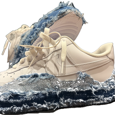 NIKE AIR FORCE 1 ‘DISTRESS DENIM SOLE’