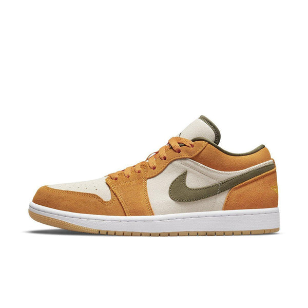 Jordan 1 Low SE Light Curry