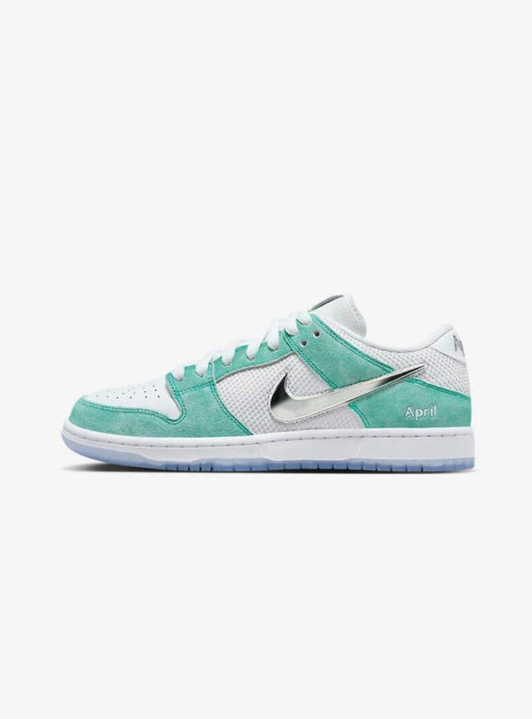 Nike SB Dunk Low April