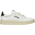 Autry Medalist Low White Black (Women's)