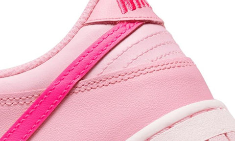 Nike Dunk Low Triple Pink