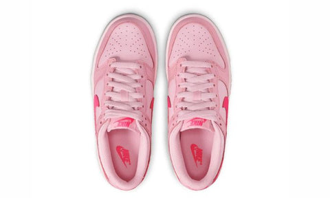 Nike Dunk Low Triple Pink